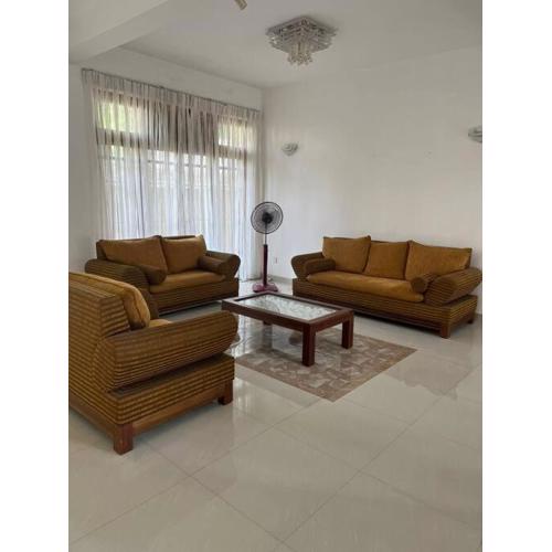 Home in Battaramulla