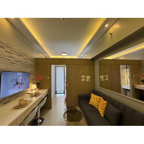 Home of Mari in Shore 2 Residences Room 10107 near Airport, SM MOA, US Embassy Manila by Prime Stay MOA