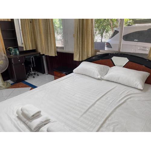 Home Rama 4 near BTS Thong Lor