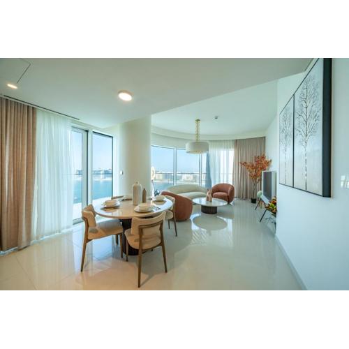 Homes Beyond l 2BR Panoramic Skyline & Sea View