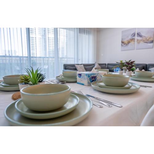 Homes Beyond l Spacious 2BR Creekside Lifestyle