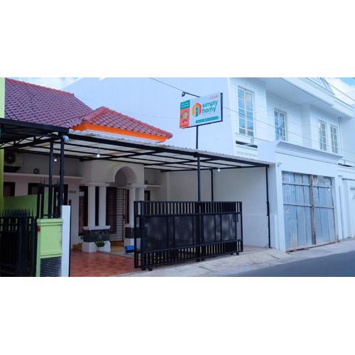 Homestay Jogja Dekat Taman Pelangi by Simply Homy