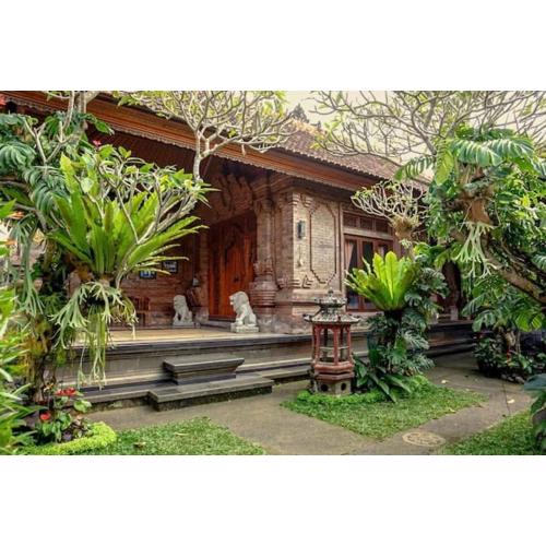 Homestay Jro Mangku Gede House