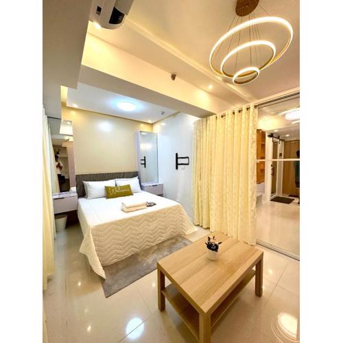 HomeSuiteHome, Shore 3 Residences Moa Complex, Pasay City