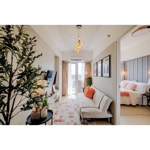 Homey 1 Bedroom Space for Couples or Family, La Casa De Lac S2, 5-10 mins to SM City Iloilo