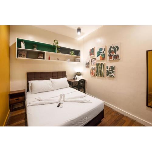 Homey and Cozey Poblacion Makati S12