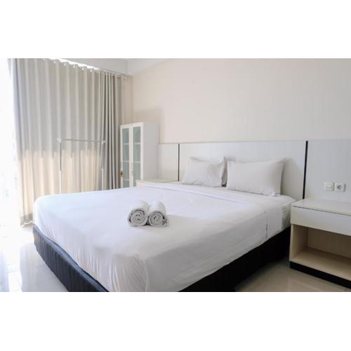 Homey and Cozy Studio Apartment at Dago Suites By Travelio