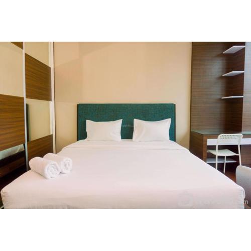 Homey and Minimalist Studio Room at GP Plaza Apartment By Travelio