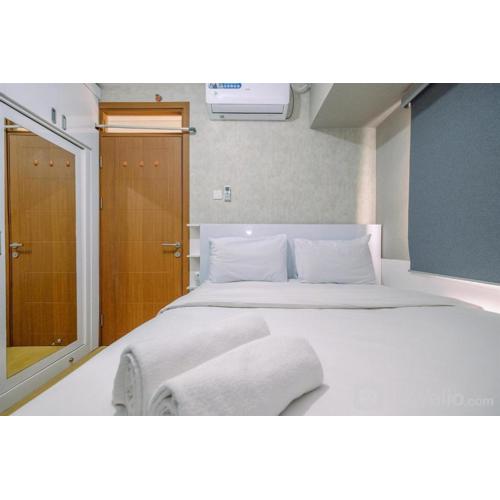 Homey and Simply 2BR Apartment at Cinere Resort By Travelio