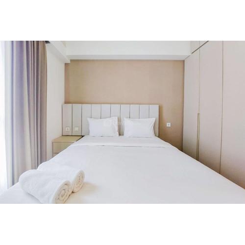 Homey and Spacious 3BR Sky House BSD Apartment By Travelio