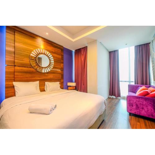 Homey Penthouse 3BR with Extra Room Kemang Village Apartment By Travelio