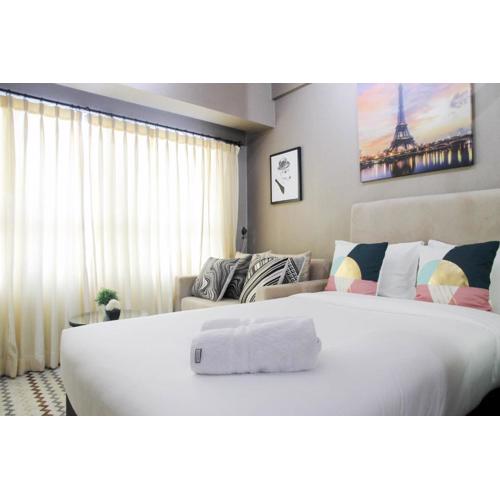 Homey Studio Apartment at Springlake Summarecon Bekasi By Travelio