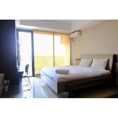 Homey Studio Room at 6th Floor Beverly Dago Apartment By Travelio