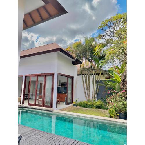 Homy Villa Retreat Umalas