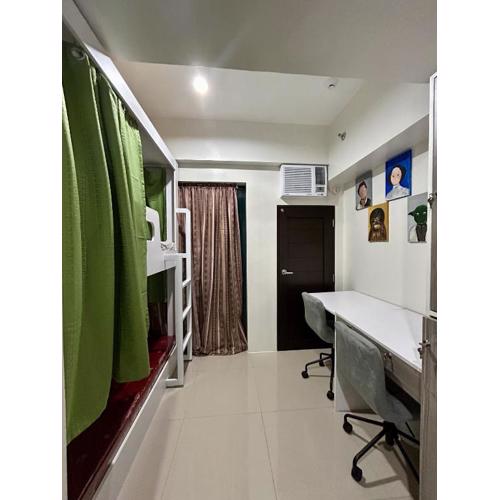 Hostel in Katipunan - Lower Bunk Bed
