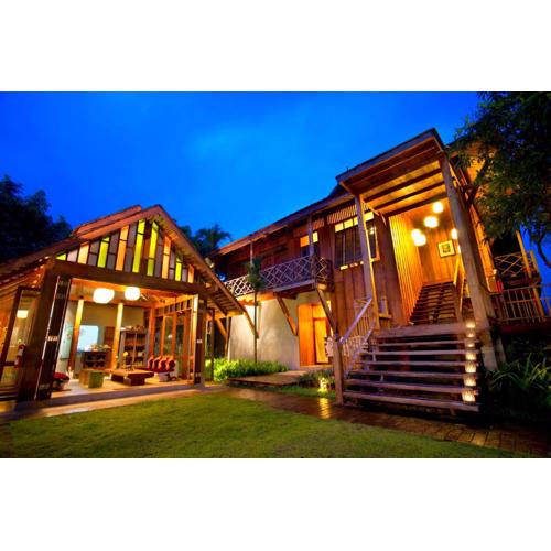 Hotel des Artists Rose of Pai