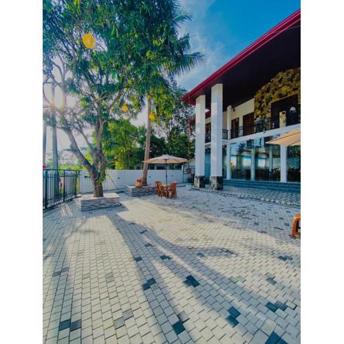 Hotel Fiori Paradise