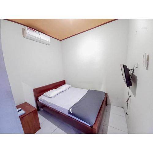 Hotel Gerung 2 near Luwes Mall Nganjuk Mitra RedDoorz