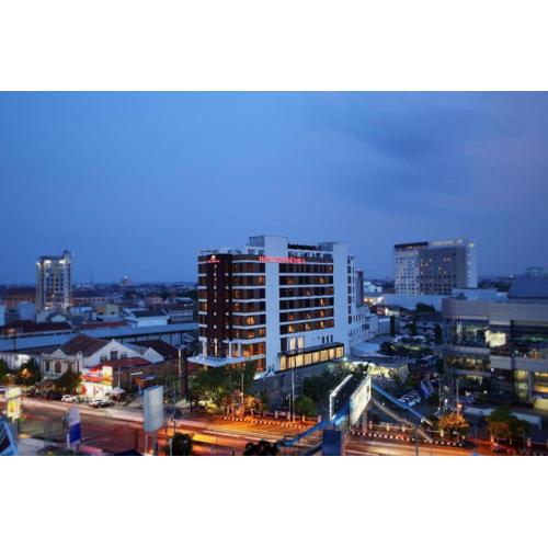 Hotel Grandhika Pemuda