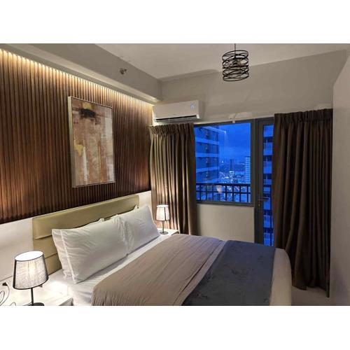 Hotel-like Entire Unit at Fame Residences