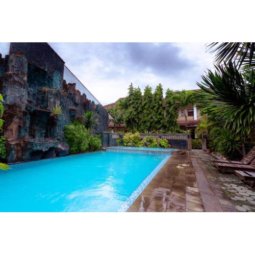 Hotel Mahkota Plengkung by ecommerceloka