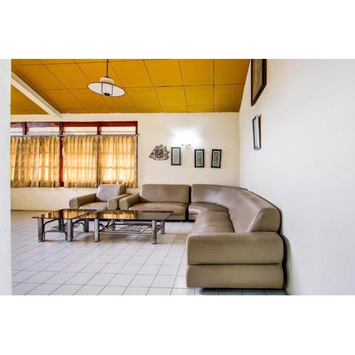 Hotel O Asta Guesthouse