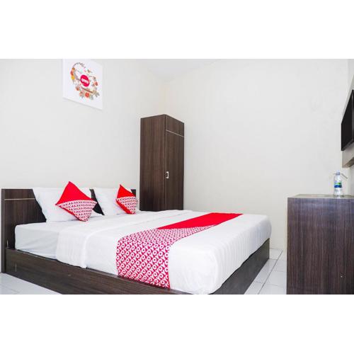 Hotel O Candi Residence