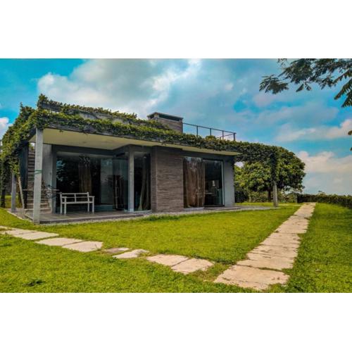 Hotel O Desa Wisata TarajuNearGunung Panggung