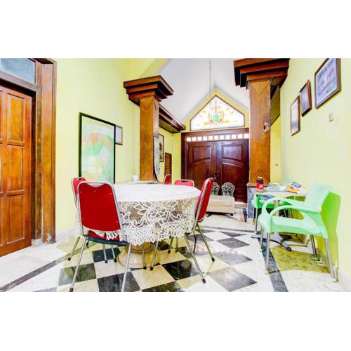 Hotel O Homestay Ndalem Kademangan