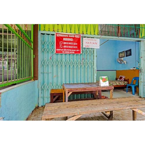 Hotel O Homestay Semarang Baru SyariahNearNagoya Hill Shopping Mall