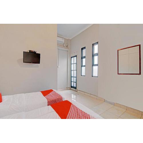 Hotel O Kalista Guest House Syariah