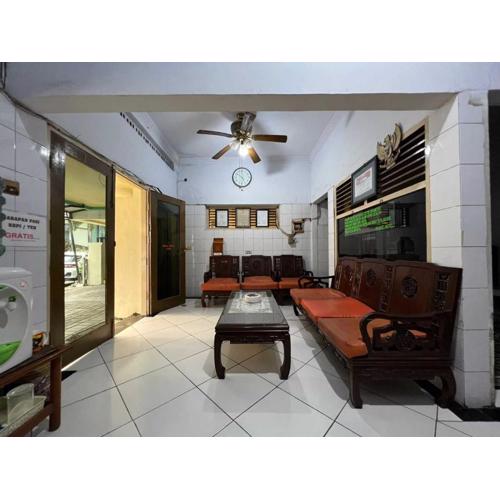 Hotel O Kost Gowa Near Gowa