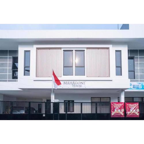 Hotel O Mahagoni House Syariah