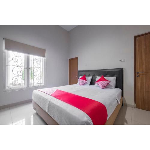 Hotel O Makassar near Pantai Losari formerly Hotel Astra Novilia