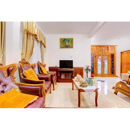 Hotel O Mbah Carik Homestay Syari'ah