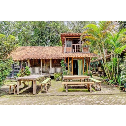 Hotel O Omah Baturan Syariah