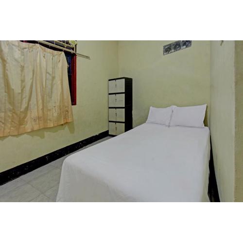 Hotel O Penginapan 3 Bersaudara Near Pasar Sengkol