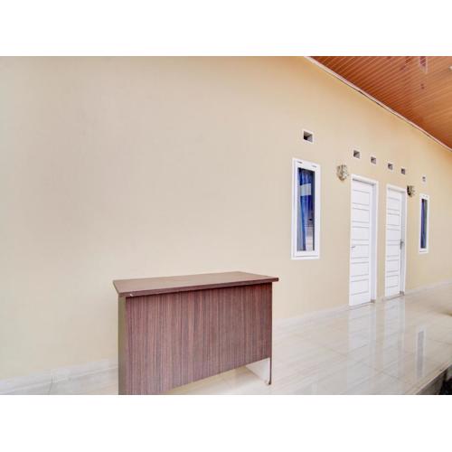 Hotel O Penginapan Budhe Sri