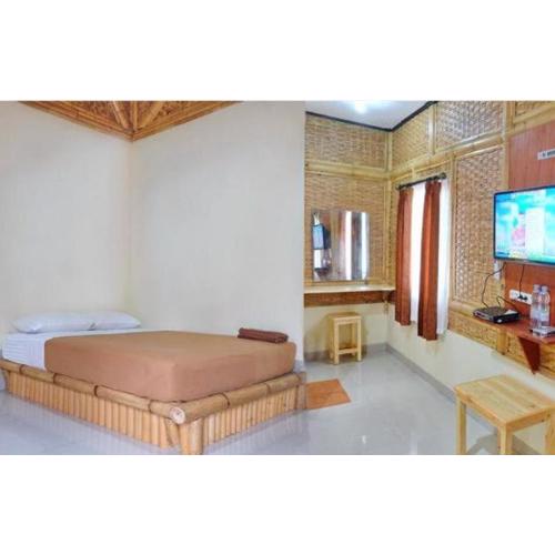 Hotel O Penginapan Putri Asih Sawarna