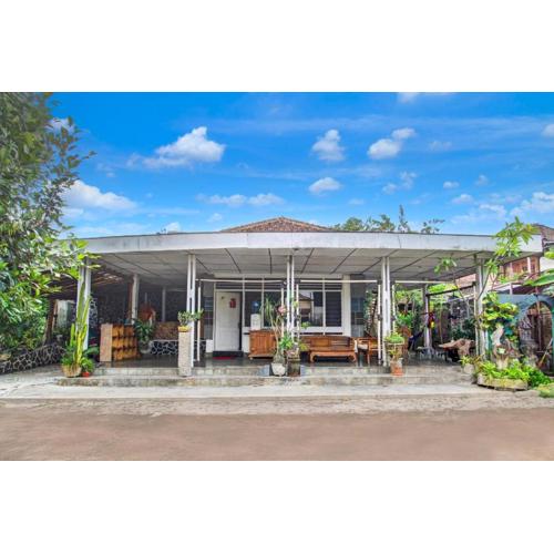 Hotel O Prawirotaman Near Keraton Yogyakarta Formerly Chez Laelik Guesthouse