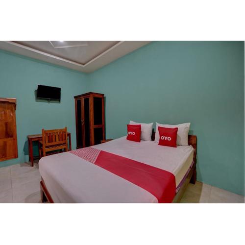 Hotel O Sahabat Syariah Near Plasa Telkom Bawean