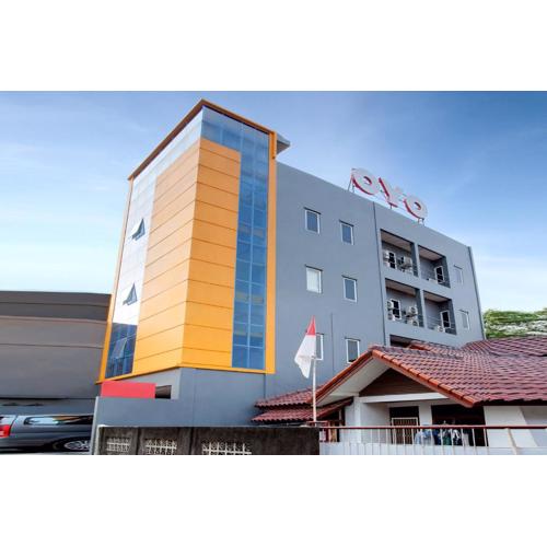 Hotel O Sarkawi Residence