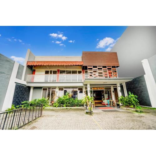 Hotel O Siwalankerto Near Surabaya Carnival