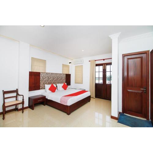 Hotel Queensbury Malabe