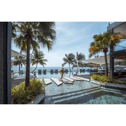 Hotel Tide Phuket Beachfront