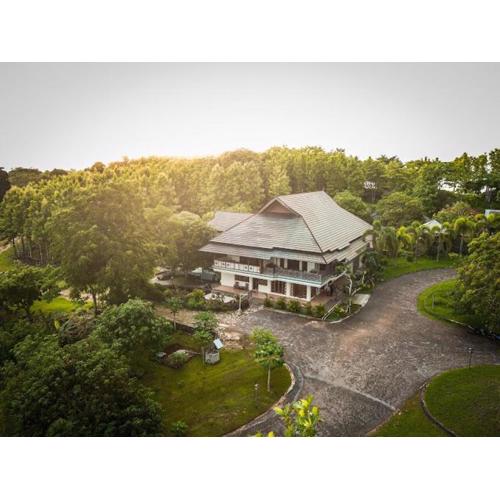 Hotel & Villa Bukit Indah Saumlaki by LeGreen