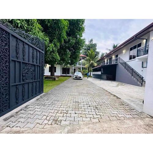 Hotel white house mahiyanganaya