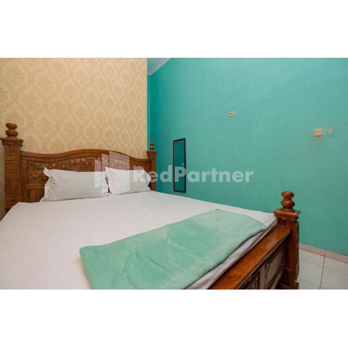 Hotel Wisata Ziarah Sunan Bonang Syariah Mitra RedDoorz