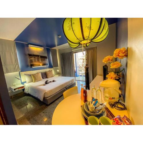 Hotel with Balcony in PhuketTown