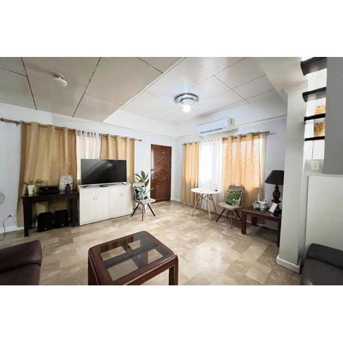 House B Spacious 3BR3TB along Commonwealth Ave